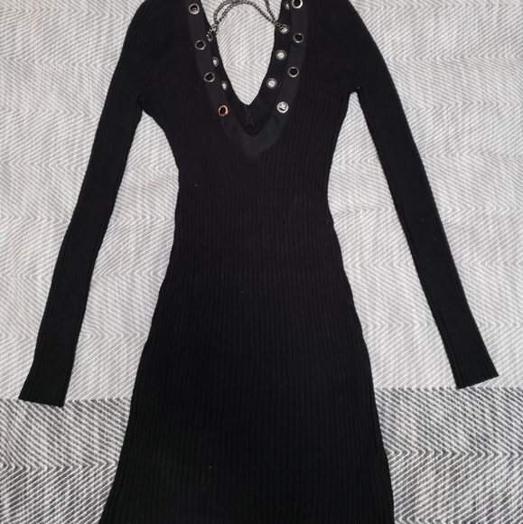 Guess XS Sweater Dress - Picture 2 of 6